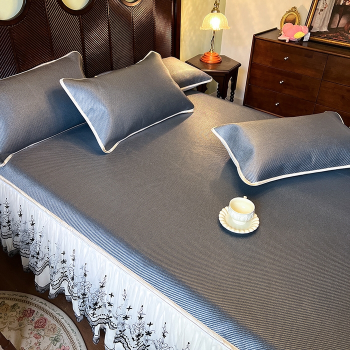 91家纺网 家纺一手货源 找家纺 网红馆（ck家纺） 2025新款可脱卸床裙款冰藤席-盛夏繁星 蓝灰