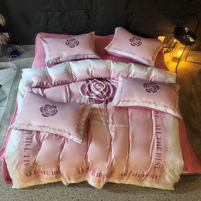 91家纺网 家纺一手货源 找家纺 丽斐纺织 2025新款冰丝四件套 白蕾粉茶