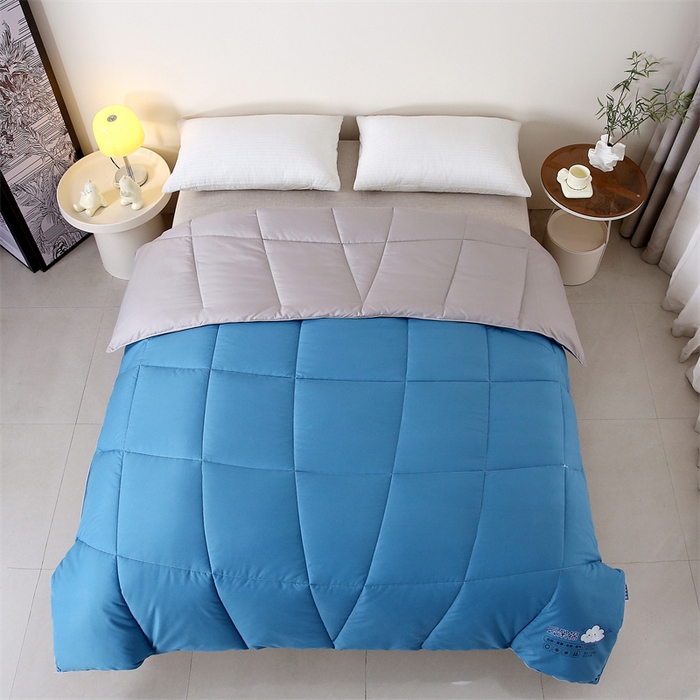 91家纺网 家纺一手货源 找家纺 好老表被业 2025新款超柔云朵被芯零压被子 云朵棉蓝灰