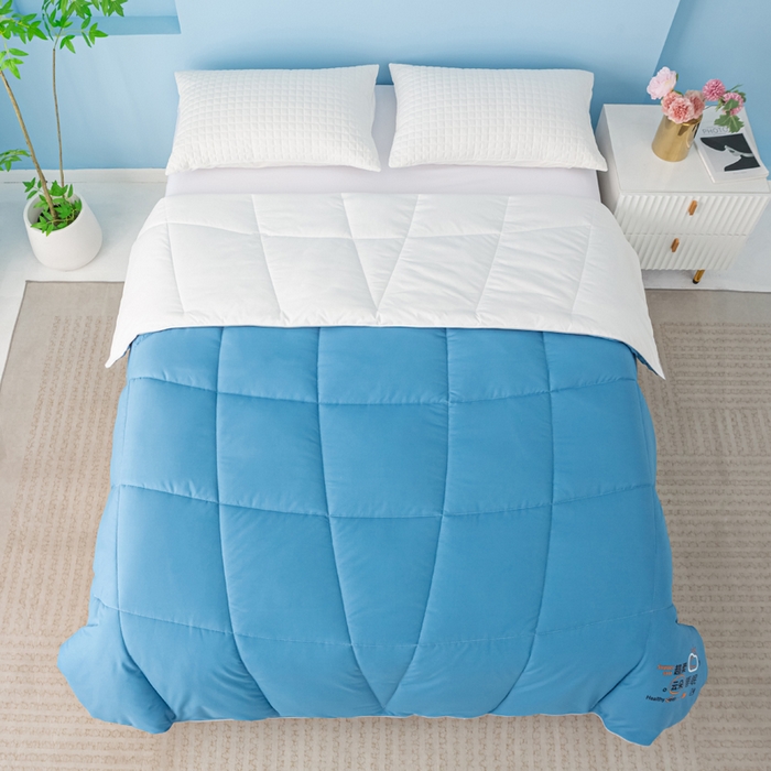 91家纺网 家纺一手货源 找家纺 好老表被业 2025新款超柔云朵被芯零压被子 超柔云感被蓝白