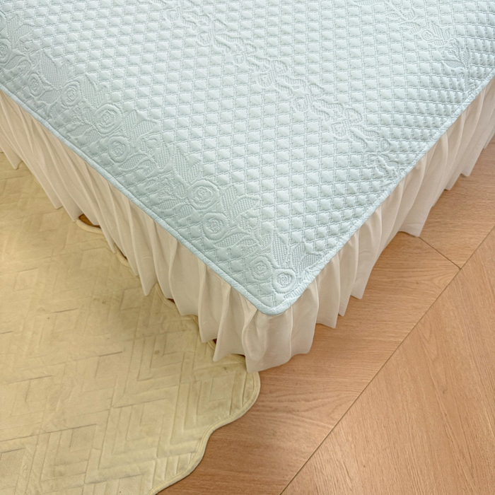 91家纺网 家纺一手货源 找家纺 布卢姆床垫 2025新款A类PE乙纶冰豆豆凉席床裙款 夏日藤萝 蓝