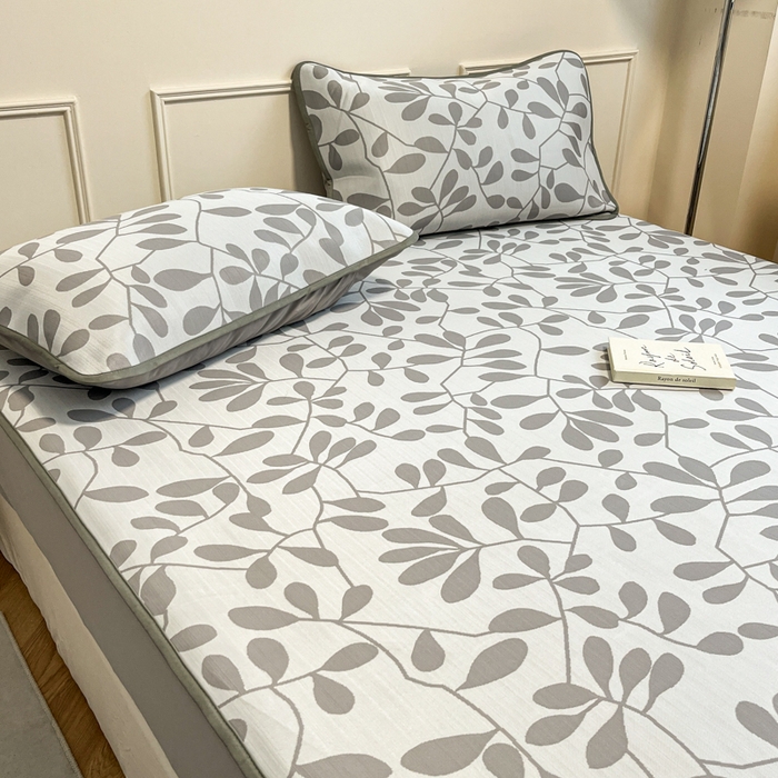 91家纺网 家纺一手货源 找家纺 宜代光年 2025新款冷凝丝可水洗提花凉感席-床笠款 叶繁-灰