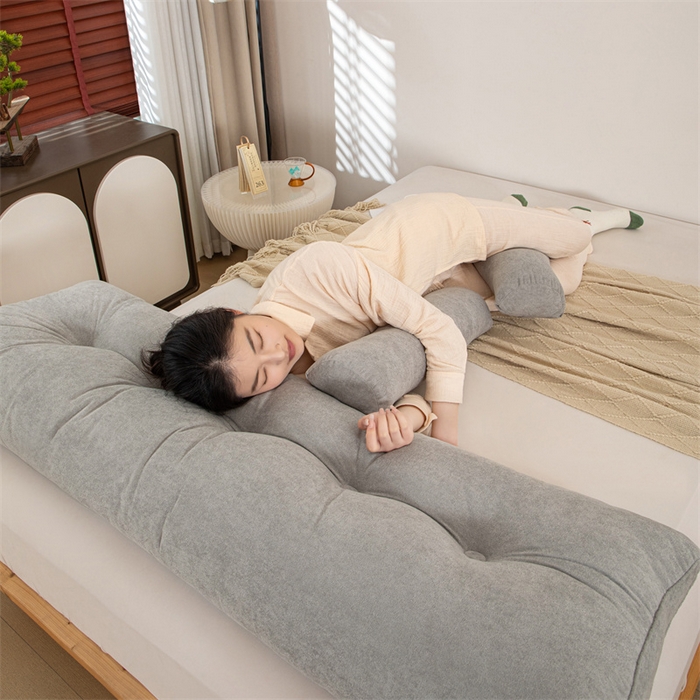 91家纺网 家纺一手货源 找家纺 沐沐家纺 2026新款小羊绒三角靠背带头枕 灰色