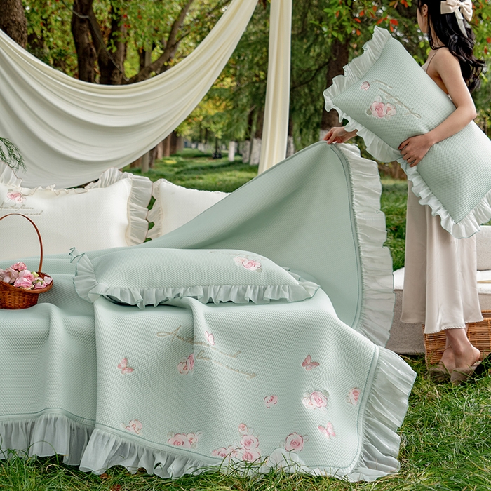 91家纺网 家纺一手货源 找家纺 禾时 2025新款高端A类母婴级加密加厚450g品牌凉感丝啵啵面料床盖三件套夹棉床单 薄荷绿