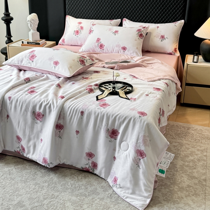 91家纺网 家纺一手货源 找家纺 芊寻家居 2025新款50支天丝数码麻绳款夏被四件套 玫瑰雅韵