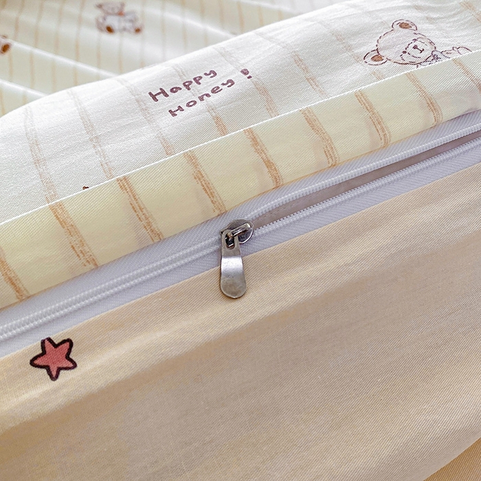 91家纺网 家纺一手货源 找家纺 天之爱 2025新款全棉印花单被套 条纹熊