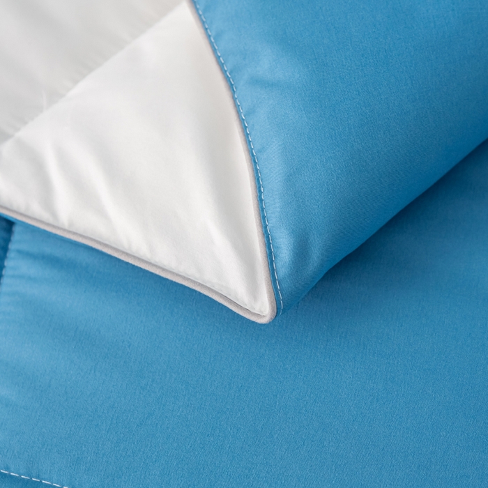 91家纺网 家纺一手货源 找家纺 好老表被业 2025新款超柔云朵被芯零压被子 超柔云感被蓝白