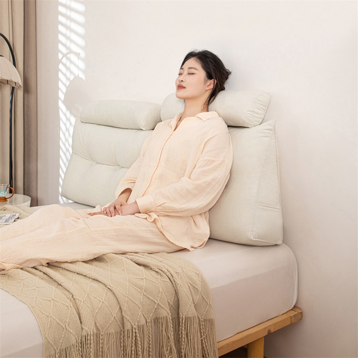 91家纺网 家纺一手货源 找家纺 沐沐家纺 2026新款雪尼绒三角靠背带头枕 奶白