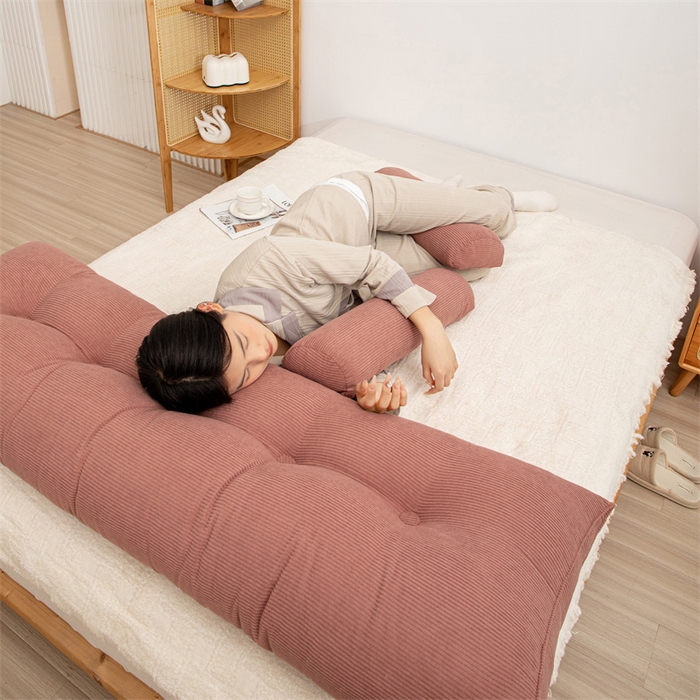 91家纺网 家纺一手货源 找家纺 沐沐家纺 2026新款灯芯绒三角靠背带头枕 胭脂红