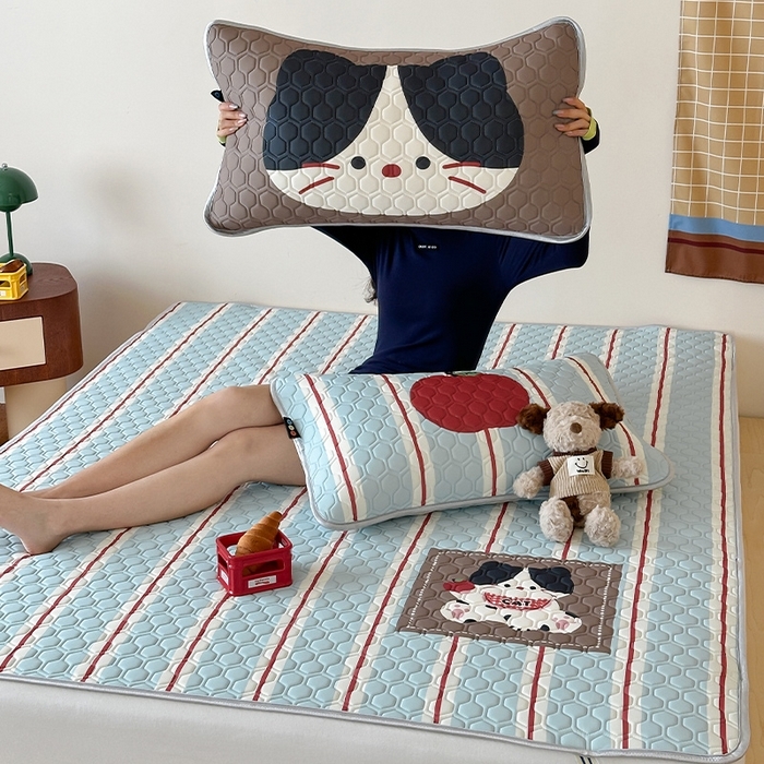 91家纺网 家纺一手货源 找家纺 （总）RYB红黄兰 2025新款ins原创设计师款大版冰皮锦氨凉感加厚6mm水洗乳胶凉席三件套