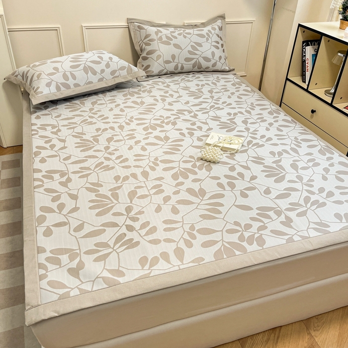 91家纺网 家纺一手货源 找家纺 宜代光年 2025新款冷凝丝可水洗提花凉感席-床席款 凉感叶繁-咖