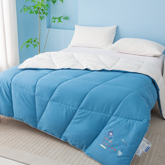 91家纺网 家纺一手货源 找家纺 好老表被业 2025新款超柔云朵被芯零压被子 有氧棉蓝白