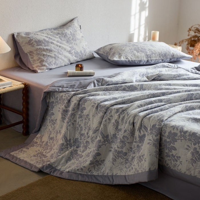 91家纺网 家纺一手货源 找家纺 宜代光年 2025新款60s水洗棉提花夏被套件繁花-紫