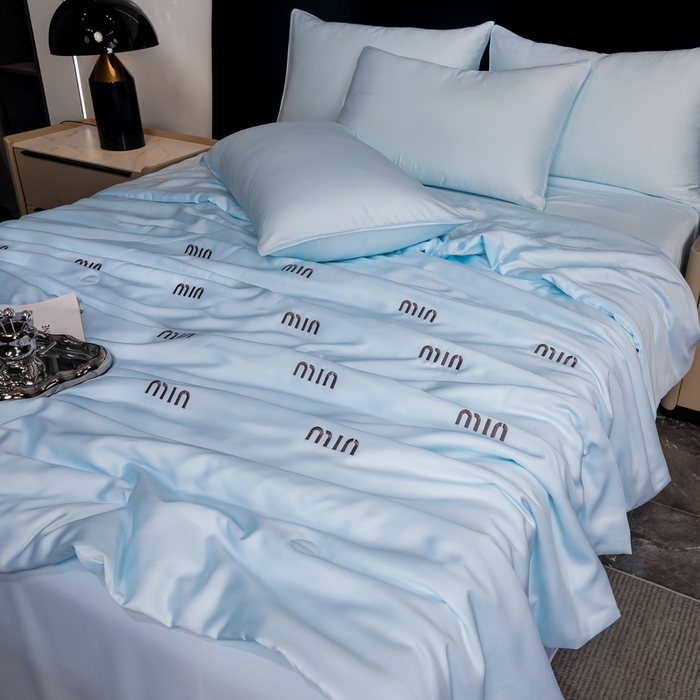 91家纺网 家纺一手货源 找家纺 梦镜家纺 2025新款A类水洗真丝夏被四件套-minmin minmin水蓝