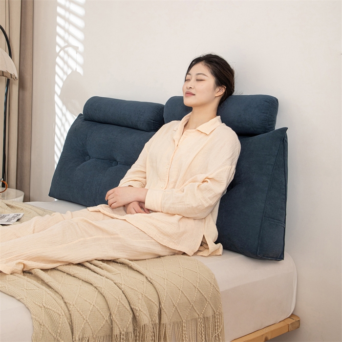 91家纺网 家纺一手货源 找家纺 沐沐家纺 2026新款雪尼绒三角靠背带头枕 深蓝