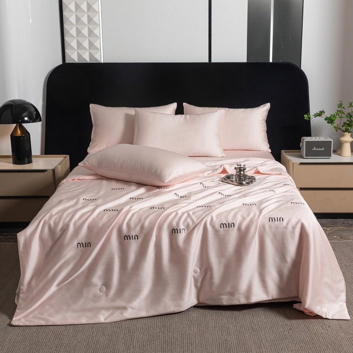 91家纺网 家纺一手货源 找家纺 梦镜家纺 2025新款A类水洗真丝夏被四件套-minmin minmin粉色