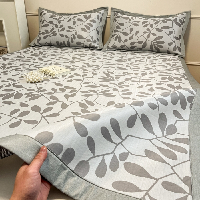 91家纺网 家纺一手货源 找家纺 宜代光年 2025新款冷凝丝可水洗提花凉感席-床席款 凉感叶繁-灰