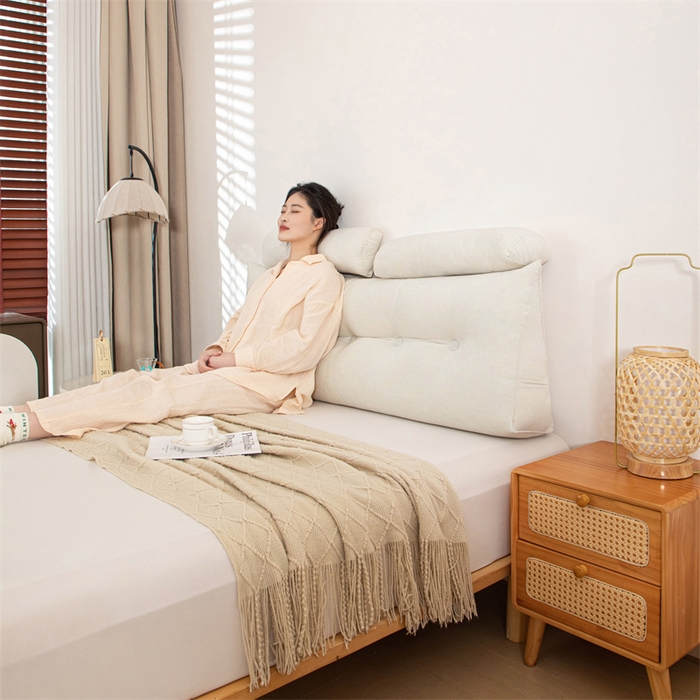 91家纺网 家纺一手货源 找家纺 沐沐家纺 2026新款雪尼绒三角靠背带头枕 奶白