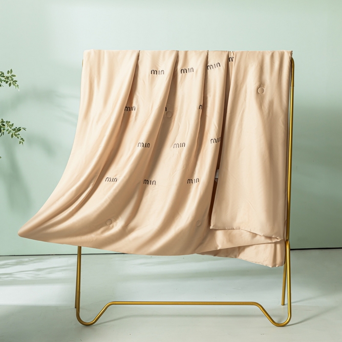 91家纺网 家纺一手货源 找家纺 梦镜家纺 2025新款A类水洗真丝夏被四件套-minmin minmin香槟