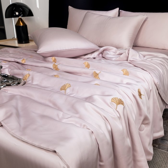 91家纺网 家纺一手货源 找家纺 梦镜家纺 2025新款A类水洗真丝夏被四件套-银树叶 银树叶紫色