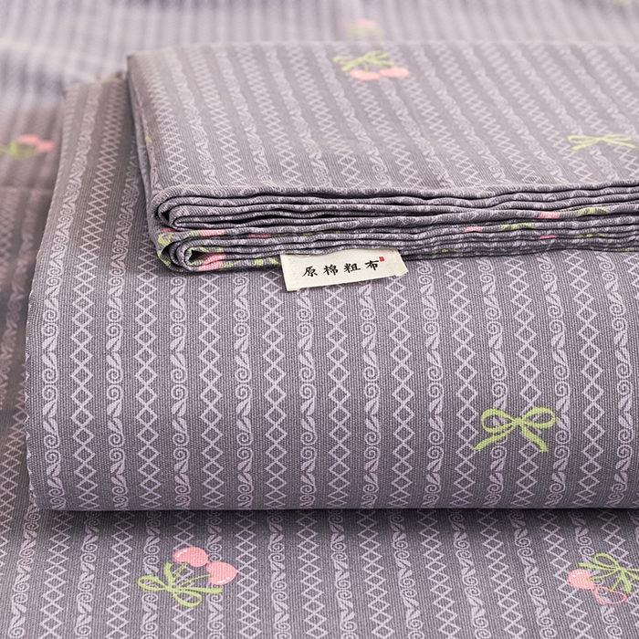 91家纺网 家纺一手货源 找家纺 芃成家纺 2025新款加厚老粗布床单 爱心樱桃