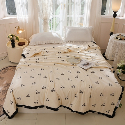 91家纺网 家纺一手货源 找家纺 薇玛仕 2025新款韩版宽边水洗棉大豆夏被赫本风亲肤柔软夏季薄被子 赫本-小樱桃