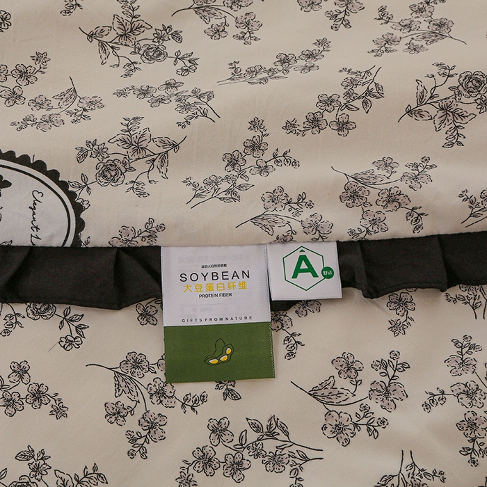 91家纺网 家纺一手货源 找家纺 薇玛仕 2025新款韩版宽边水洗棉大豆夏被赫本风亲肤柔软夏季薄被子 赫本-镜中花