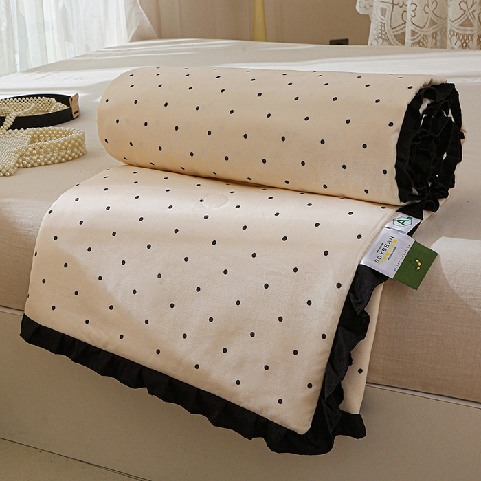 91家纺网 家纺一手货源 找家纺 薇玛仕 2025新款韩版宽边水洗棉大豆夏被赫本风亲肤柔软夏季薄被子 赫本-波点