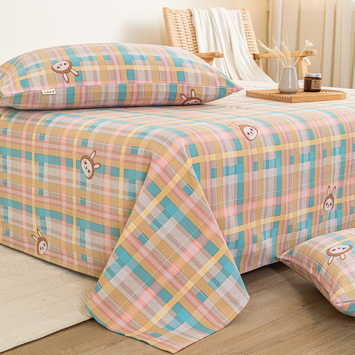 91家纺网 家纺一手货源 找家纺 芃成家纺 2025新款加厚老粗布床单 彩格兔