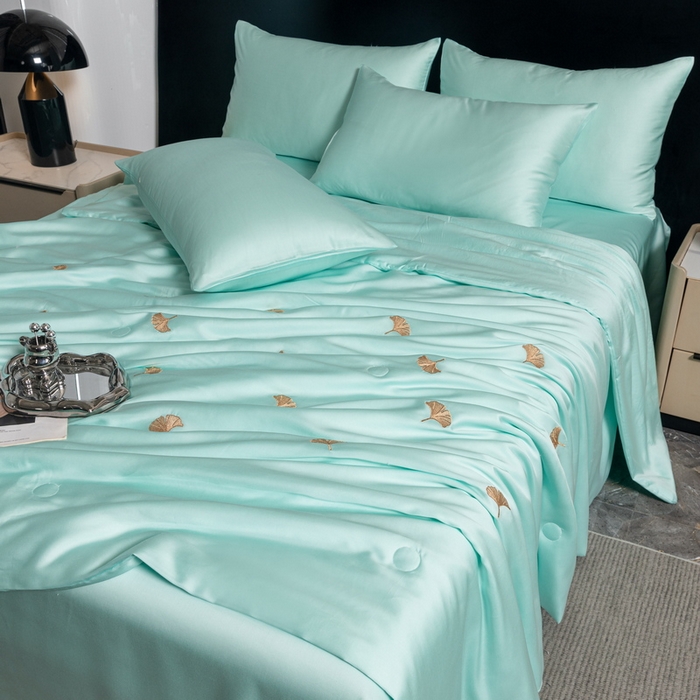 91家纺网 家纺一手货源 找家纺 梦镜家纺 2025新款A类水洗真丝夏被四件套-银树叶 银树叶水绿