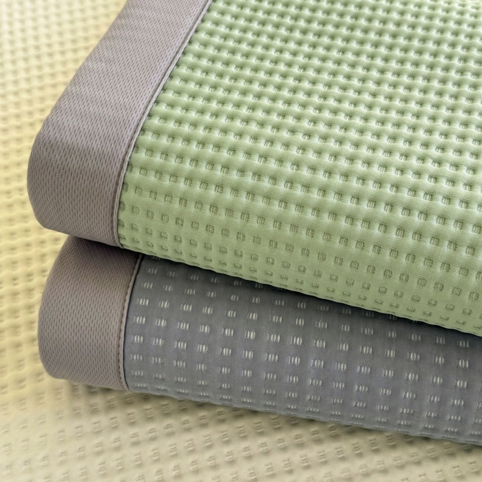 91家纺网 家纺一手货源 找家纺 （总）萌飞 2025新款乙纶PE中分子华夫格凉豆豆凉席