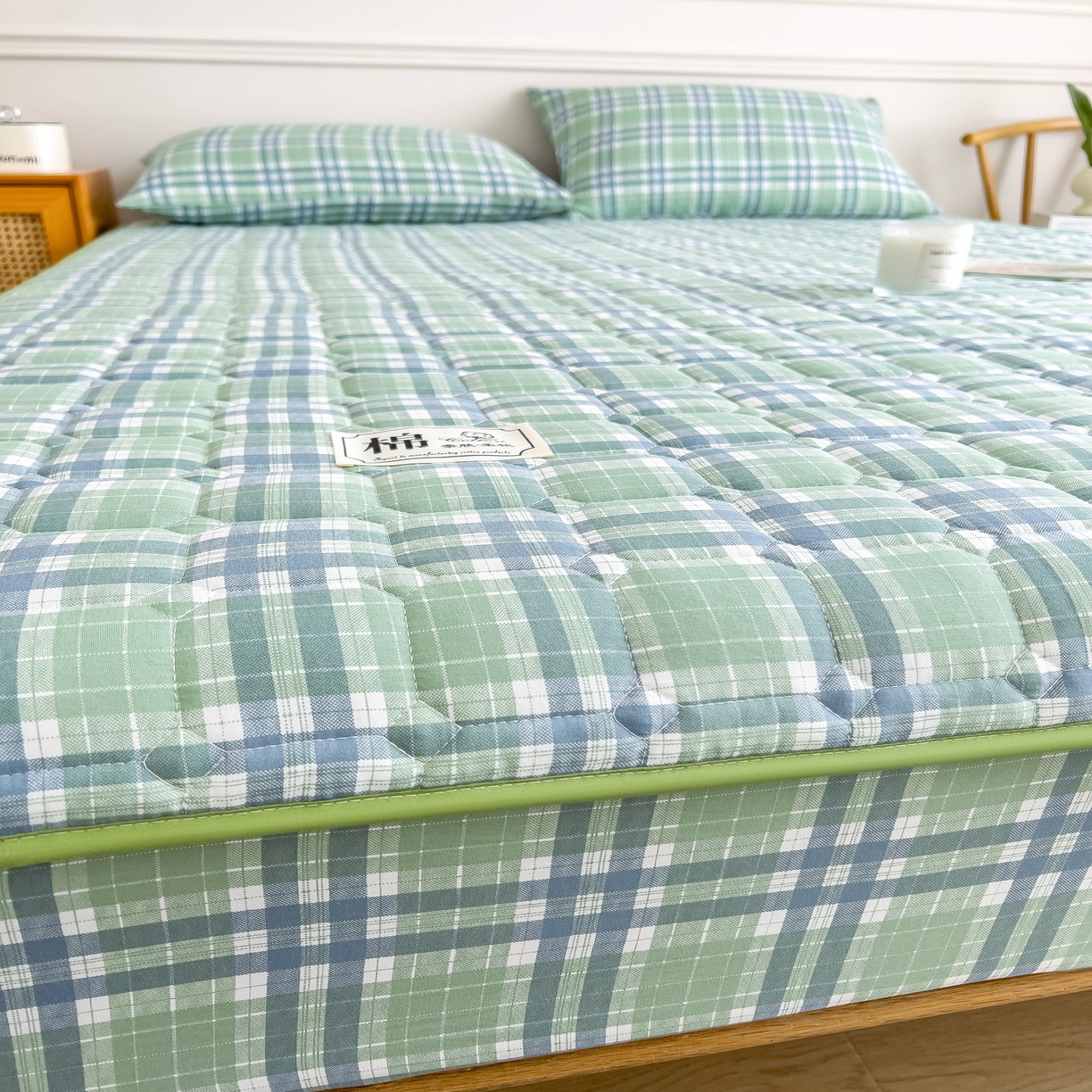 91家纺网 家纺一手货源 找家纺 蕾诺家纺 2025新款新疆棉花夹棉床垫床笠保护套 时光绿