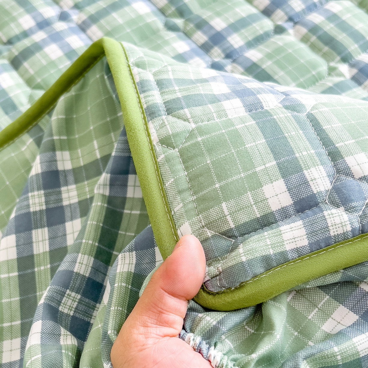 91家纺网 家纺一手货源 找家纺 蕾诺家纺 2025新款新疆棉花夹棉床垫床笠保护套 时光绿