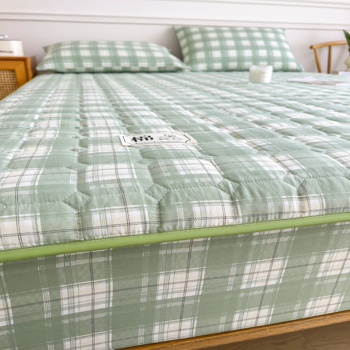 91家纺网 家纺一手货源 找家纺 蕾诺家纺 2025新款新疆棉花夹棉床垫床笠保护套 心语-绿