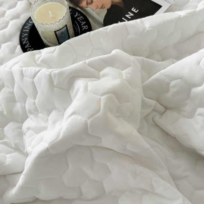 91家纺网 家纺一手货源 找家纺 十一家居 2025新款A类磨毛夹棉床笠 本白