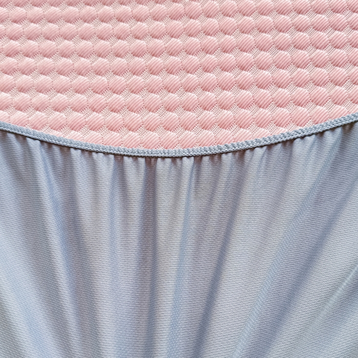 91家纺网 家纺一手货源 找家纺 莉莉安家纺 2025新款禾风系列工艺款凉豆豆凉席床笠款三件套单件 禾风-粉（床笠款）