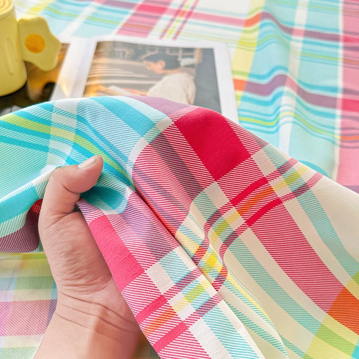 91家纺网 家纺一手货源 找家纺 雨彤家纺 2025新款A类母婴级软糯糯云朵水洗棉床单 春彩格