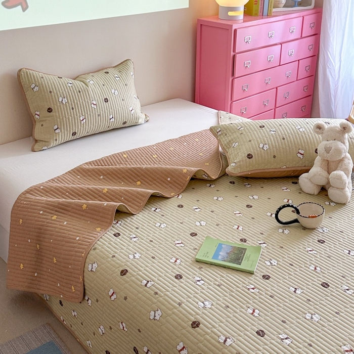 91家纺网 家纺一手货源 找家纺 琳可家居 2025新款13070印花款双面全棉全棉床盖 萌趣狗