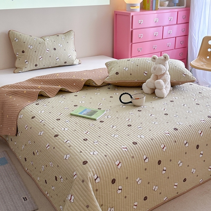 91家纺网 家纺一手货源 找家纺 琳可家居 2025新款13070印花款双面全棉全棉床盖 萌趣狗