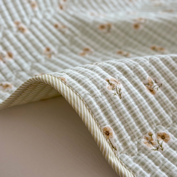 91家纺网 家纺一手货源 找家纺 琳可家居 2025新款13070印花款双面全棉全棉床盖 雏菊