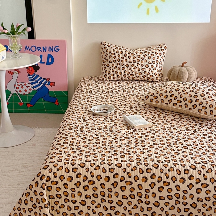 91家纺网 家纺一手货源 找家纺 琳可家居 2025新款13070印花款双面全棉全棉床盖 豹纹