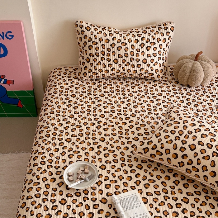 91家纺网 家纺一手货源 找家纺 琳可家居 2025新款13070印花款双面全棉全棉床盖 豹纹