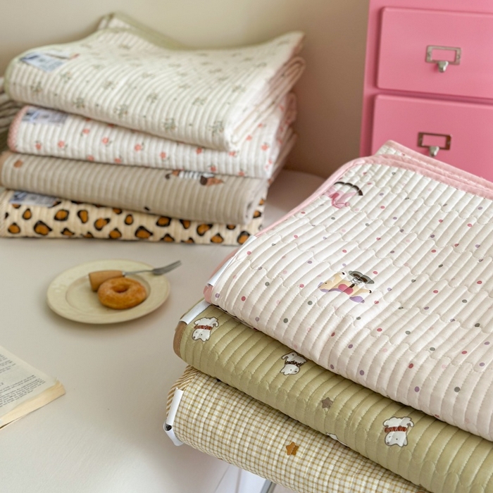 91家纺网 家纺一手货源 找家纺 琳可家居 2025新款13070印花款双面全棉全棉床盖 组合图仅供参考