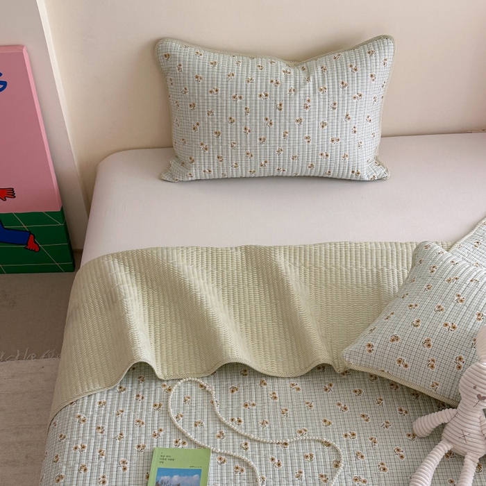 91家纺网 家纺一手货源 找家纺 琳可家居 2025新款13070印花款双面全棉全棉床盖 雏菊