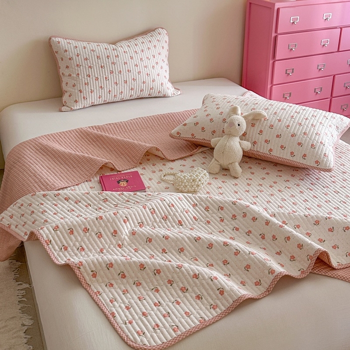 91家纺网 家纺一手货源 找家纺 琳可家居 2025新款13070印花款双面全棉全棉床盖 桃悦