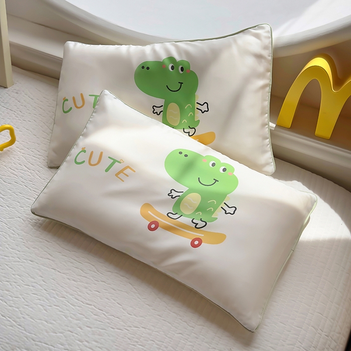 91家纺网 家纺一手货源 找家纺 （总）百寐 2025新款A类母婴级60s天丝大版卡通数码印花儿童枕套