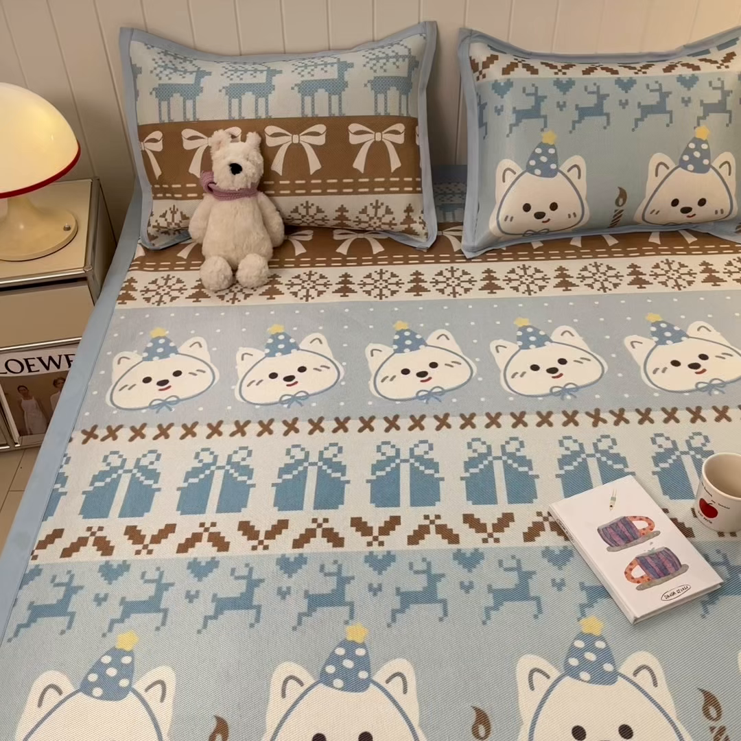 91家纺网 家纺一手货源 找家纺 安哆啦家纺 2025新款A类印花冰藤凉席针织棉牛奶丝夏被夏凉被空调被四件套 费尔岛