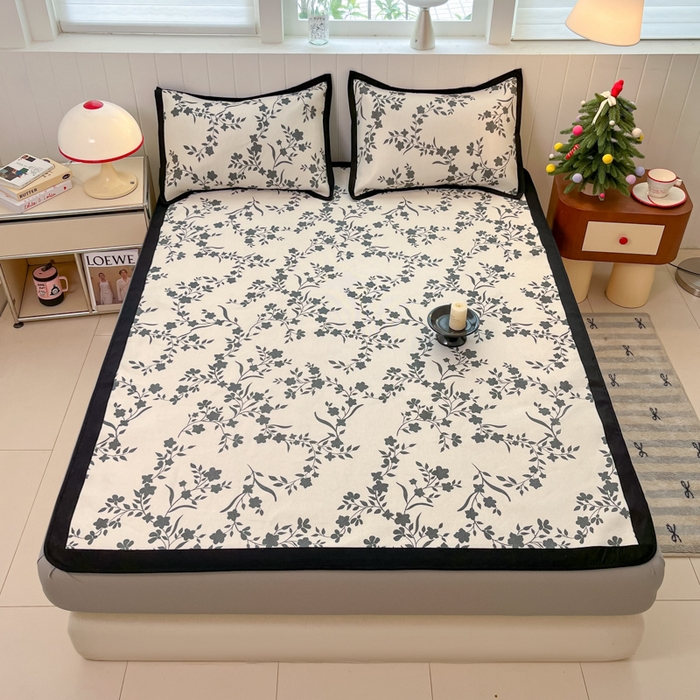 91家纺网 家纺一手货源 找家纺 安哆啦家纺 2025新款A类印花冰藤凉席针织棉牛奶丝夏被夏凉被空调被四件套 花间语