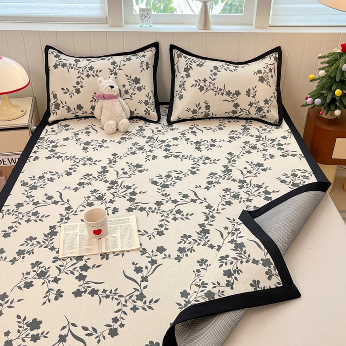 91家纺网 家纺一手货源 找家纺 安哆啦家纺 2025新款A类印花冰藤凉席针织棉牛奶丝夏被夏凉被空调被四件套 花间语