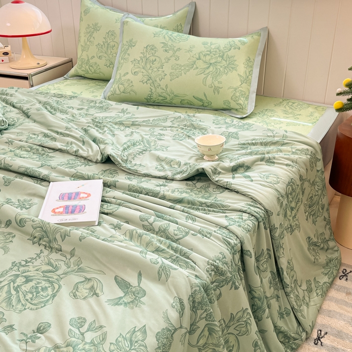 91家纺网 家纺一手货源 找家纺 安哆啦家纺 2025新款A类印花冰藤凉席针织棉牛奶丝夏被夏凉被空调被四件套 绿野仙踪